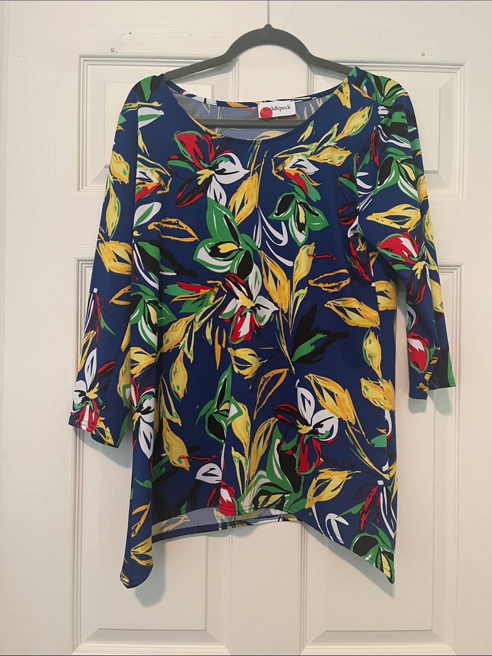 Peck & Peck Navy Floral Tunic with Multicolor Leaf Print